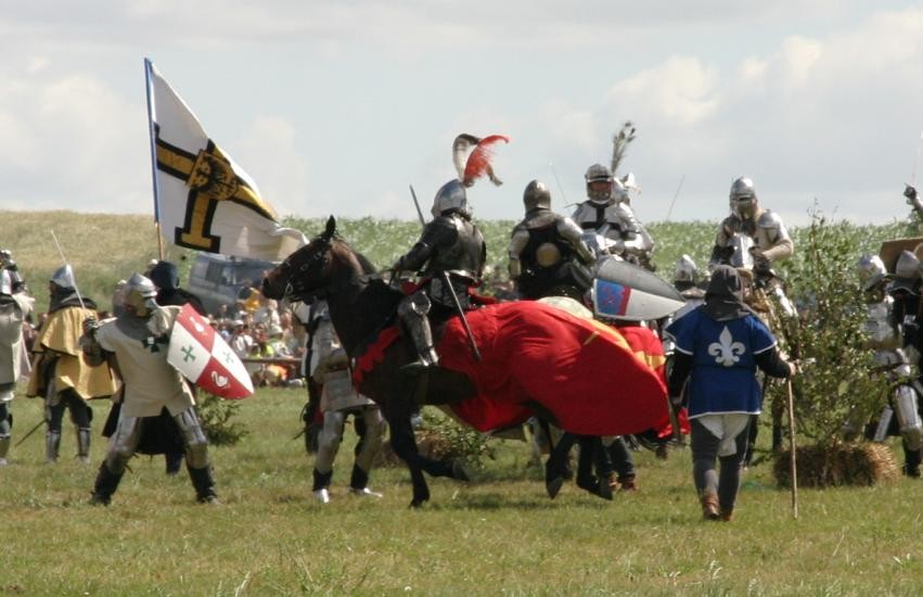 Click for original image 65k 851x550